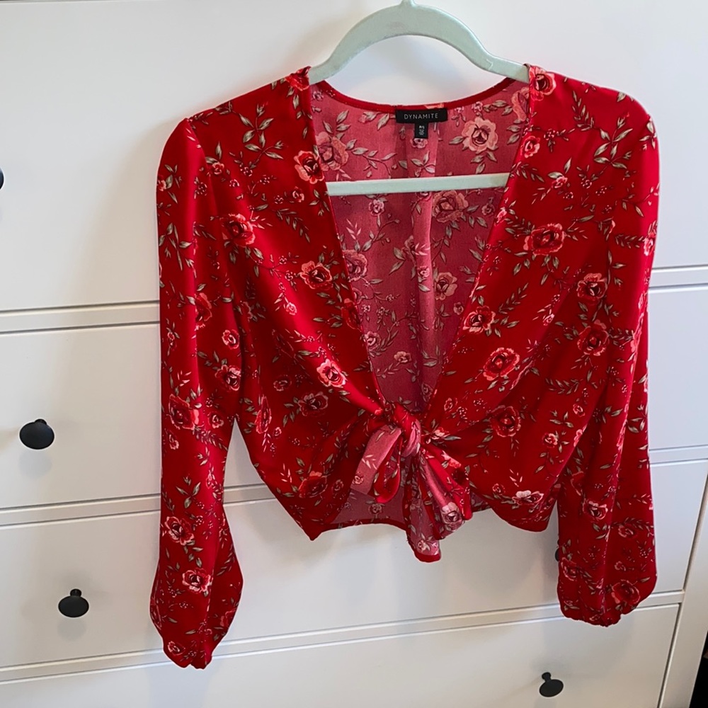 Long sleeve red crop top